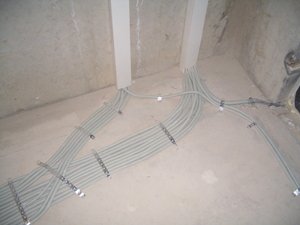 Разводка электрики (Трасса под стяжкой)